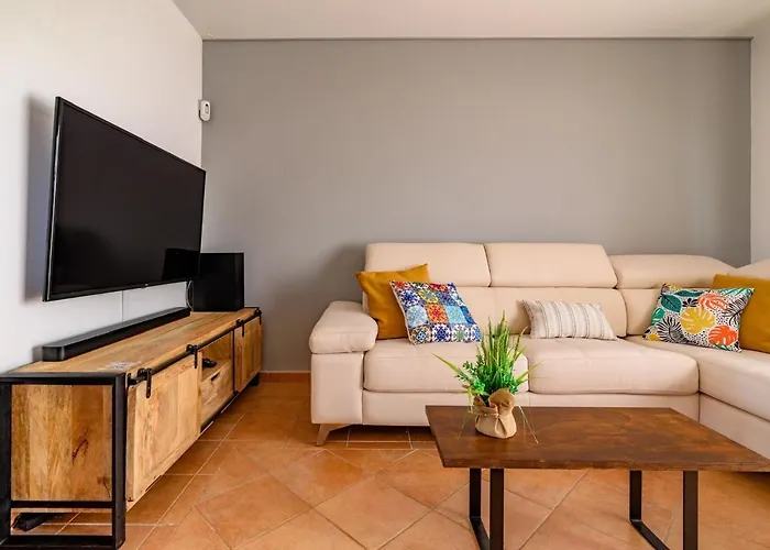 Twins ヴィラ ラハレス